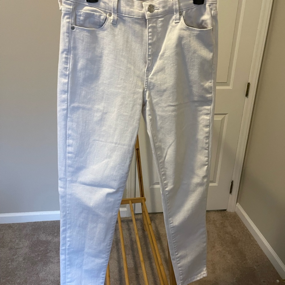 White Gap jeans
